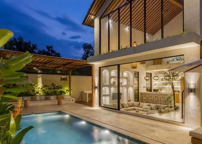 New Spacious 3br Designer Villa, Heart Of Villa