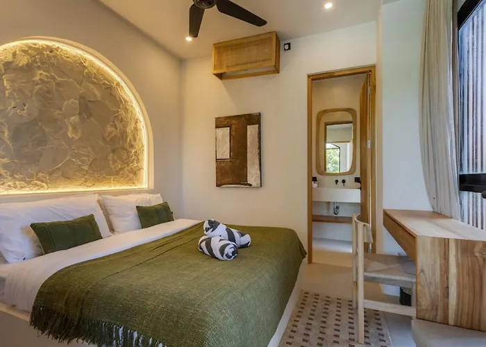 New Spacious 3br Designer Villa, Heart Of
