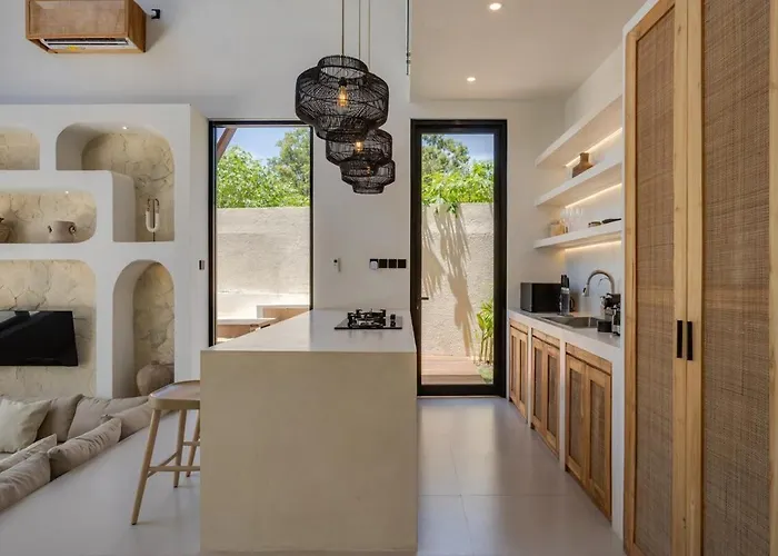 New Spacious 3br Designer Villa, Heart Of * Uluwatu (Bali)