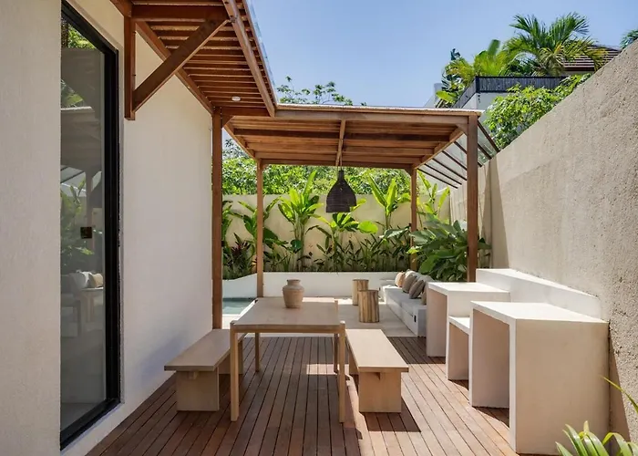 New Spacious 3br Designer Villa, Heart Of
