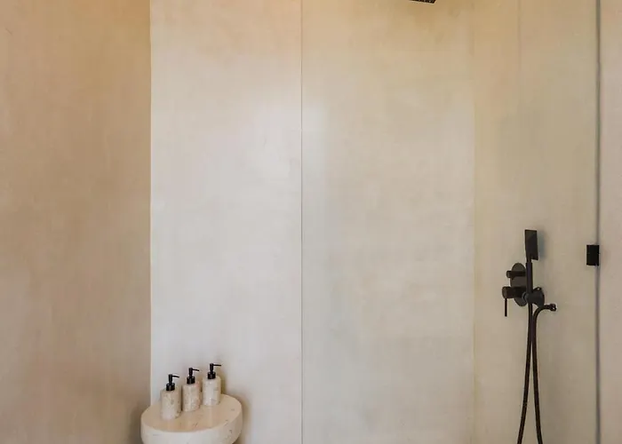 Villa New Spacious 3br Designer Villa, Heart Of Uluwatu (Bali)